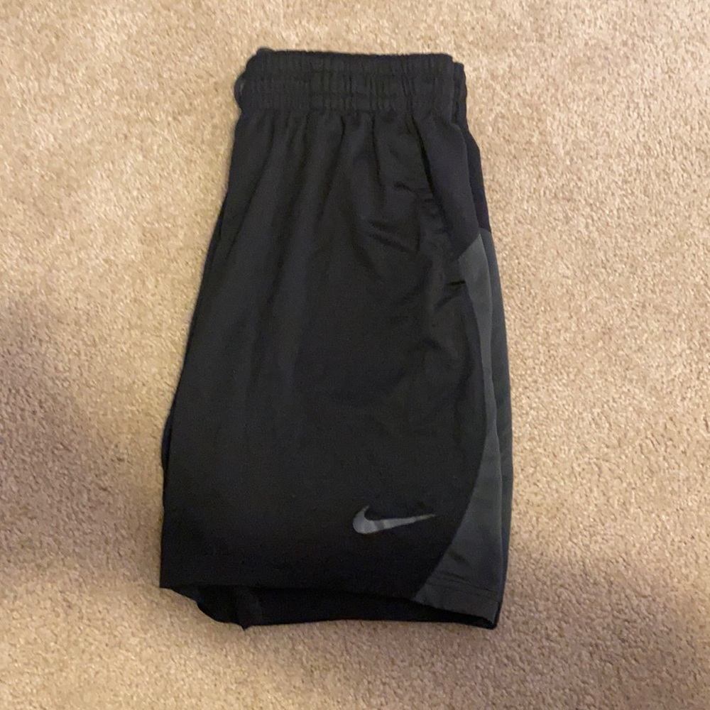 Nike Black & Grey Medium Basketball Shorts